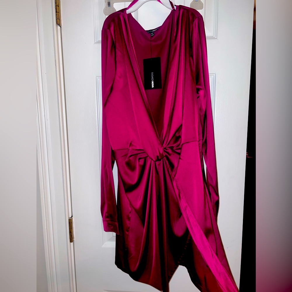 New with tags. FASHION NOVA Burgundy satin dress size XL